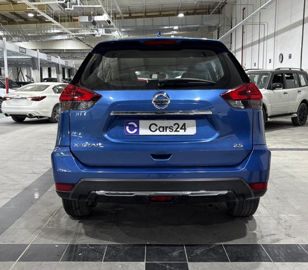 Голубой Nissan XTrail S 2WD 2020 год Голубой Nissan XTrail S 2WD 2020 год