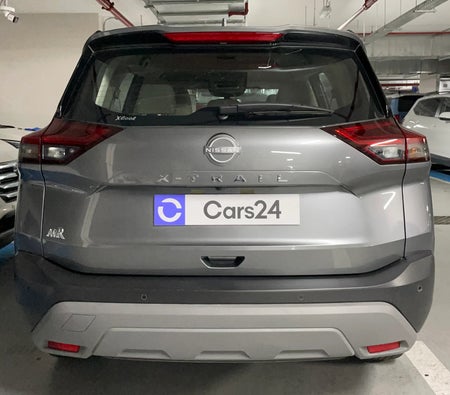 Silver Nissan XTrail S 2025 Silver Nissan XTrail S 2025