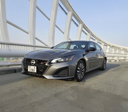 Nissan Altima 2024