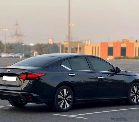 Schwarz Nissan Altima SL 2019