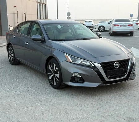 Gray Nissan Altima SV 2021