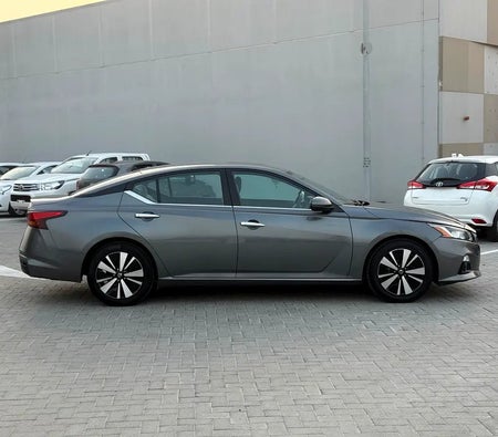 Gray Nissan Altima SV 2021
