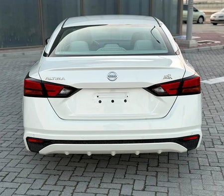Bianca Nissan Altima S 2021