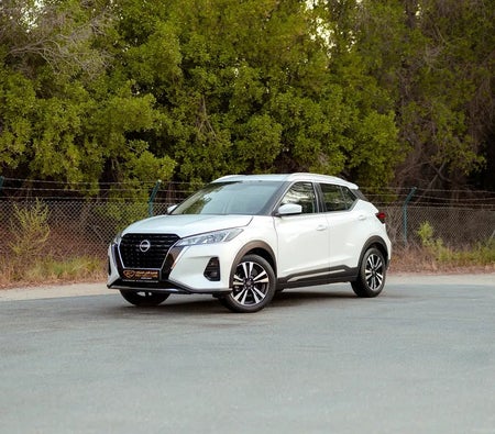 Blanco Nissan Kicks SV 2024 Blanco Nissan Kicks SV 2024