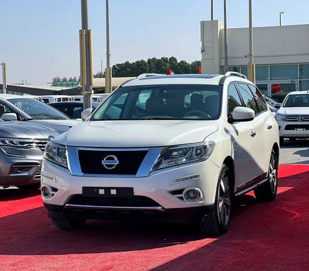 Nissan Pathfinder SV 2015, photo 3 of 4