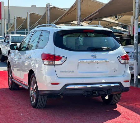 Nissan Pathfinder SV 2015, photo 4 of 4