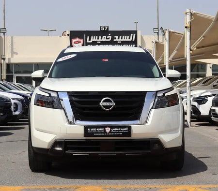 أبيض نيسان باثفايندر إس 2023 أبيض نيسان باثفايندر إس 2023