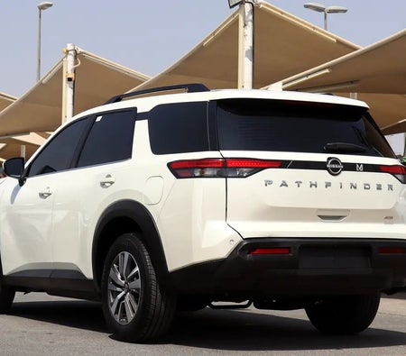 أبيض نيسان باثفايندر إس 2023 أبيض نيسان باثفايندر إس 2023