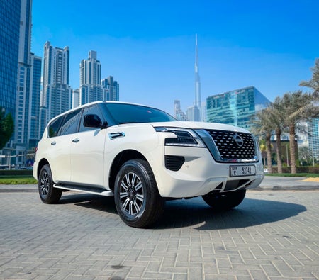 White Nissan Patrol 2023 White Nissan Patrol 2023