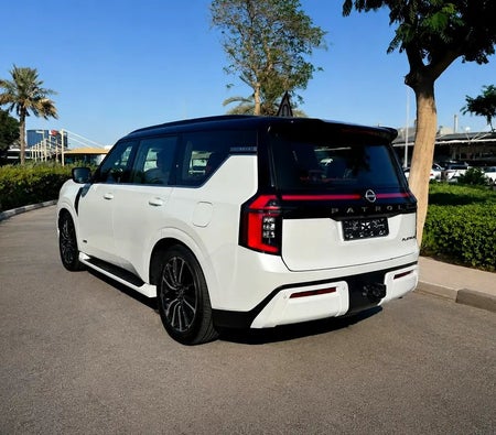 Nissan Patrol LE Platinum City 2026, photo 3 of 4