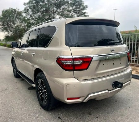 Nissan Patrol LE Platinum City 2021, photo 3 of 4