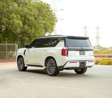 أبيض نيسان Patrol LE Platinum City 2026