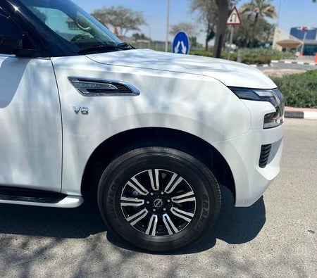 Nissan Patrol LE T2 2024, photo 4 of 4