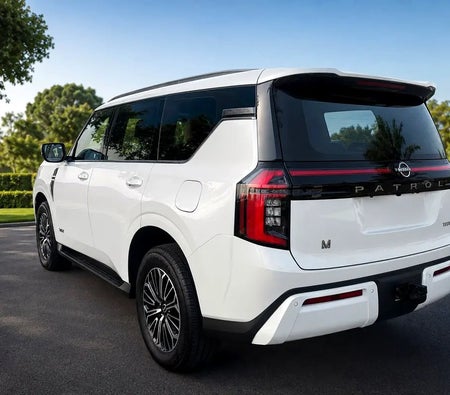 Nissan Patrol LE Titanium 2026, photo 4 of 4