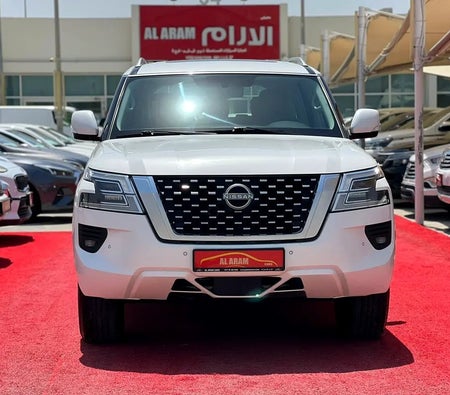 Nissan Patrol LE 2024, photo 2 of 4