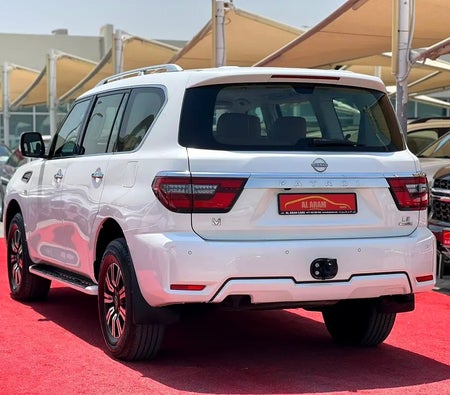 Nissan Patrol LE 2024, photo 4 of 4
