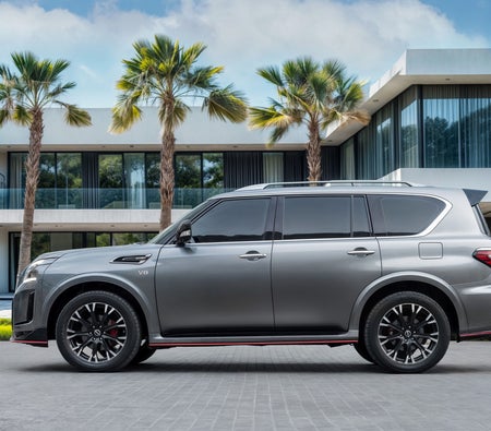Nissan Patrol Nismo 2022, photo 3 of 4