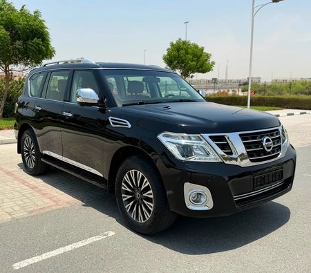 Schwarz Nissan Patrol SE Platinum City 2017 Schwarz Nissan Patrol SE Platinum City 2017