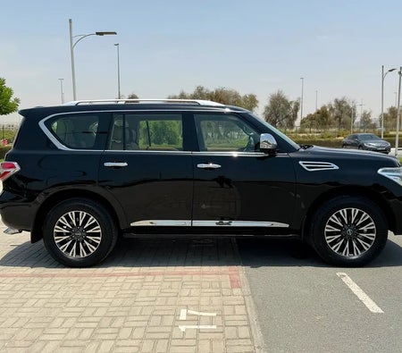 Schwarz Nissan Patrol SE Platinum City 2017 Schwarz Nissan Patrol SE Platinum City 2017
