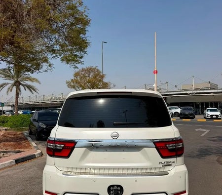 Nissan Patrol SE Platinum City 2024, photo 3 of 4