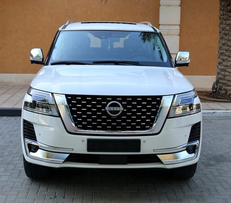 Nissan Patrol SE Platinum 2024, photo 2 of 4