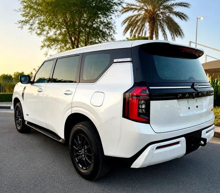 أبيض نيسان Patrol SE T2 2026