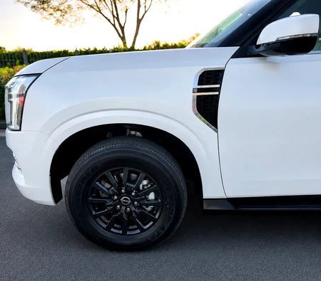 Nissan Patrol SE Titanium 2026, photo 3 of 4