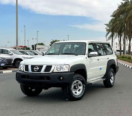 Nissan Patrol Safari 2023, photo 3 of 4