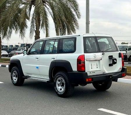 Nissan Patrol Safari 2023, photo 4 of 4