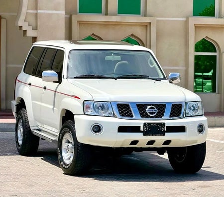 White Nissan Patrol Safari Safari 2019 White Nissan Patrol Safari Safari 2019
