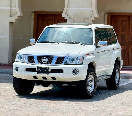 White Nissan Patrol Safari Safari 2019