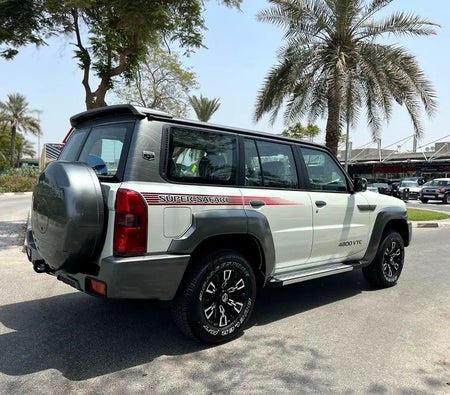 Nissan Patrol Super Safari 2024, photo 4 of 4