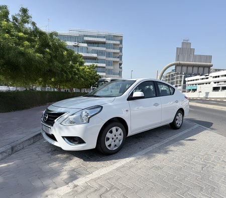 Nissan Sunny 2025