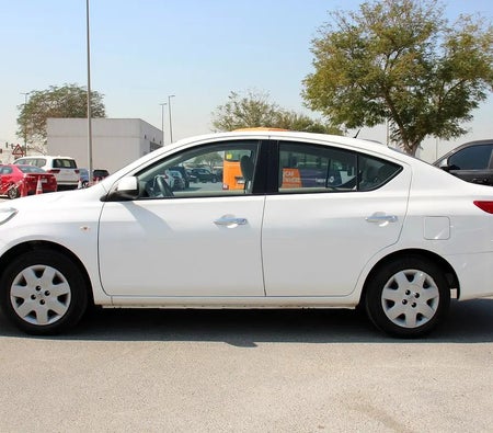 Beyaz Nissan Sunny 2022 Beyaz Nissan Sunny 2022