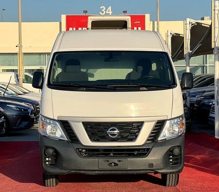 Nissan Urvan NV350 2020, photo 2 of 4