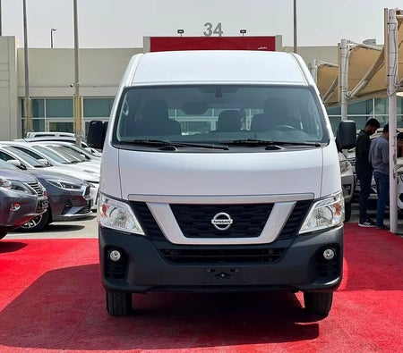 Nissan Urvan NV350 2020, photo 2 of 4