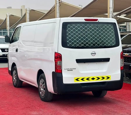 Nissan Urvan 2020, photo 4 of 4