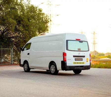 Nissan Urvan  2022, photo 4 of 4