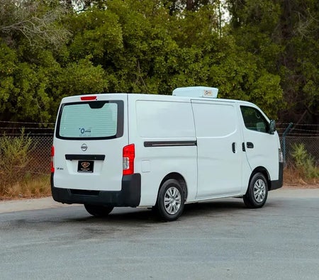 Nissan Urvan Standard 2023, photo 3 of 4