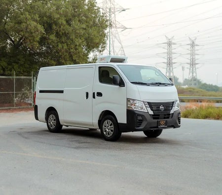 Nissan Urvan Standard 2023, photo 2 of 4