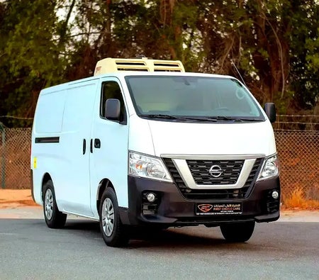 Nissan Urvan Standard 2021, photo 2 of 4