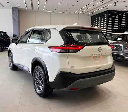 أبيض نيسان XTrail S 2024 أبيض نيسان XTrail S 2024