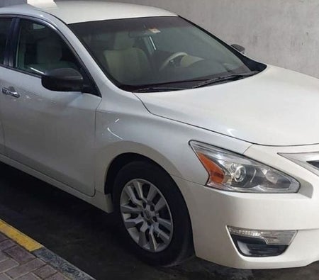 Bianca Nissan Altima 2013