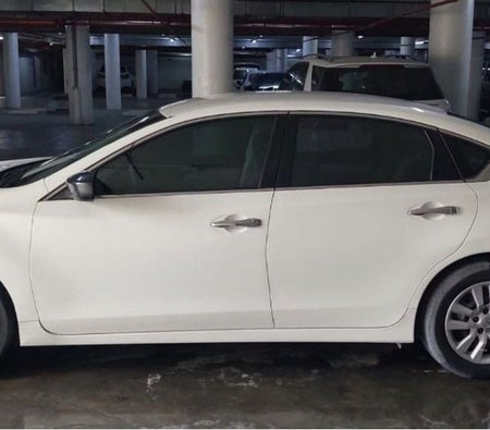 Bianca Nissan Altima 2013