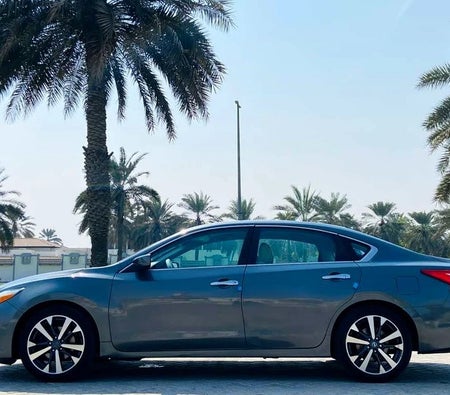 Gray Nissan Altima SV 2017