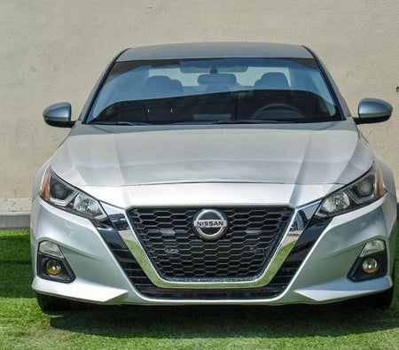 Nissan Altima 2020, photo 2 of 4