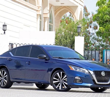 Nissan Altima SR 2021, photo 2 of 4