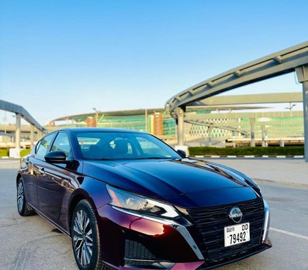 Nissan Altima 2024