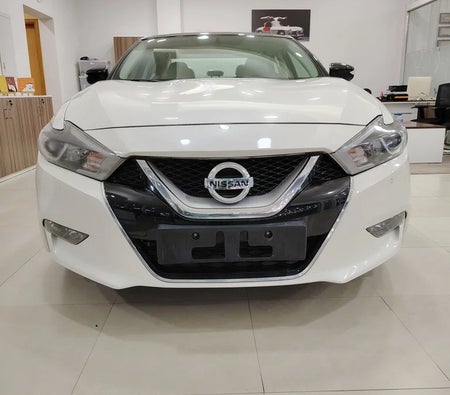Nissan Maxima SV 2017, photo 3 of 4