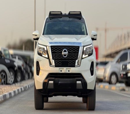 Nissan Navara  2023, photo 3 of 4